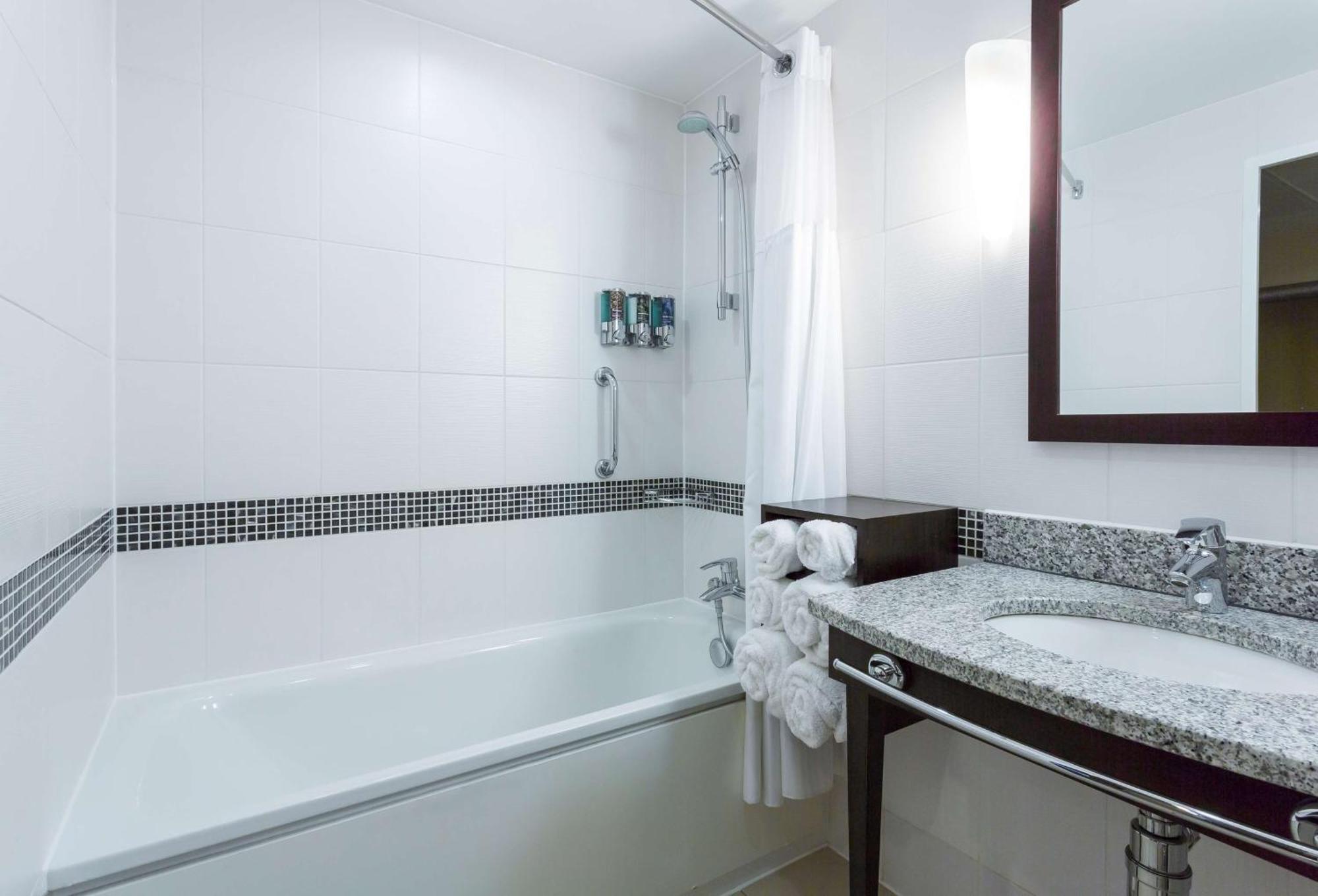 Hotel Hampton By Hilton Liverpool John Lennon Airport