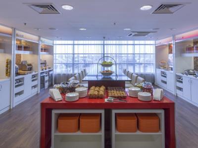 Hotel Hampton By Hilton Liverpool John Lennon Airport 3*